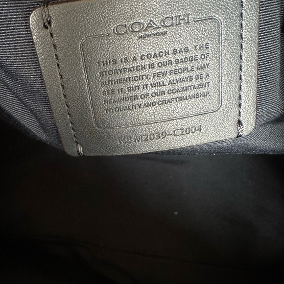 Coach Dempsey Carryall tote bag medium like new - Picture 12 of 12